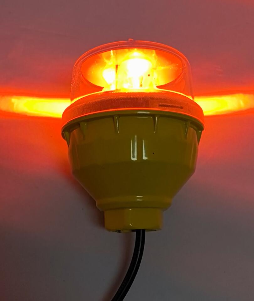 L 810 LED Obstruction Light